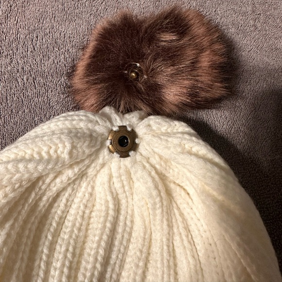 KC hand embroidered cream knitted beanie- adult size - Picture 4 of 5